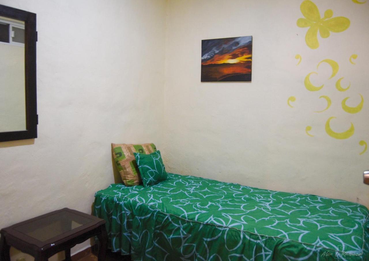 Hostal Spa La Casa de las Libélulas Guadalajara Exterior foto